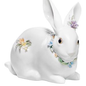 Lladro attentive bunny with flowers figurine